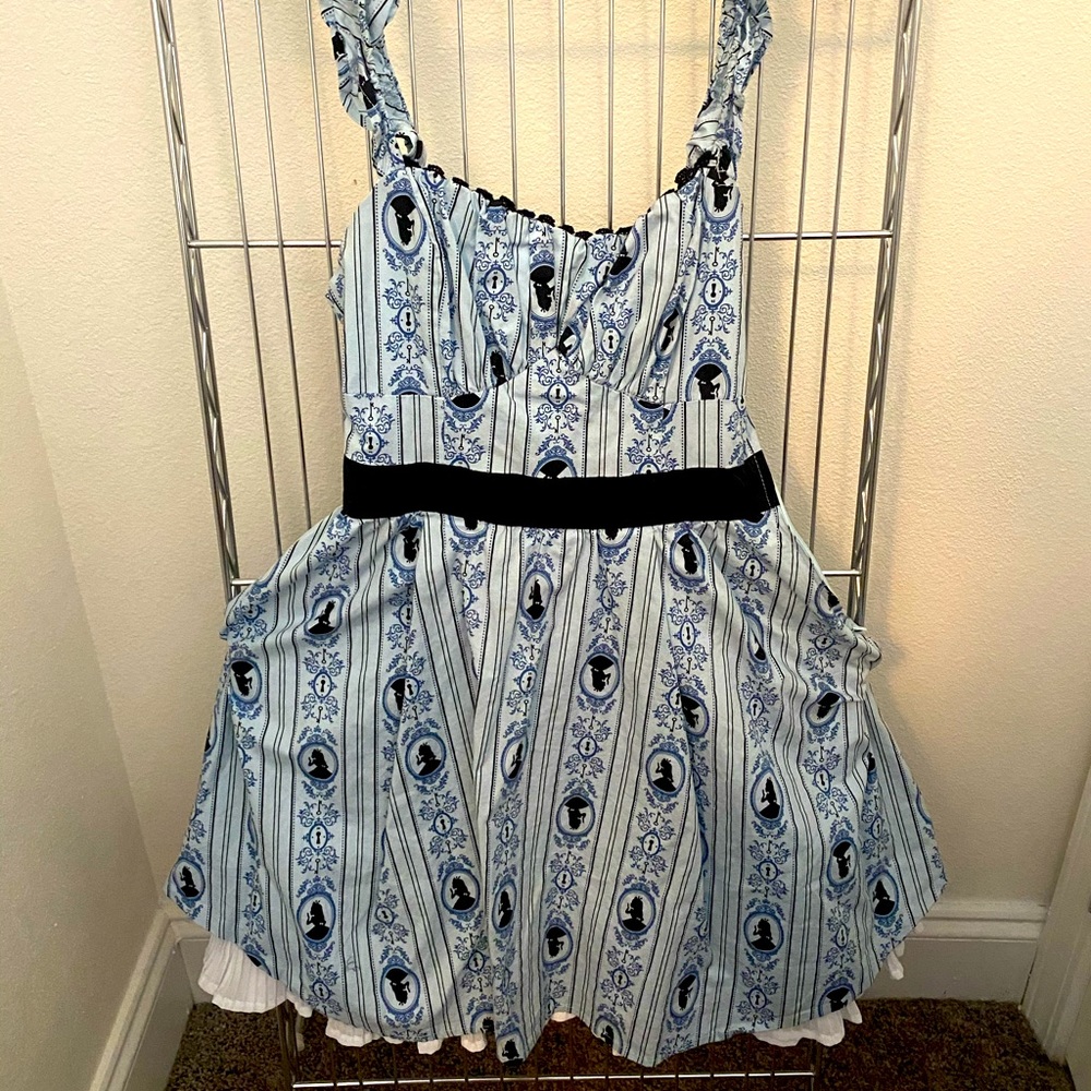 Hot Topic Alice in Wonderland Ruffle Dress Size XS